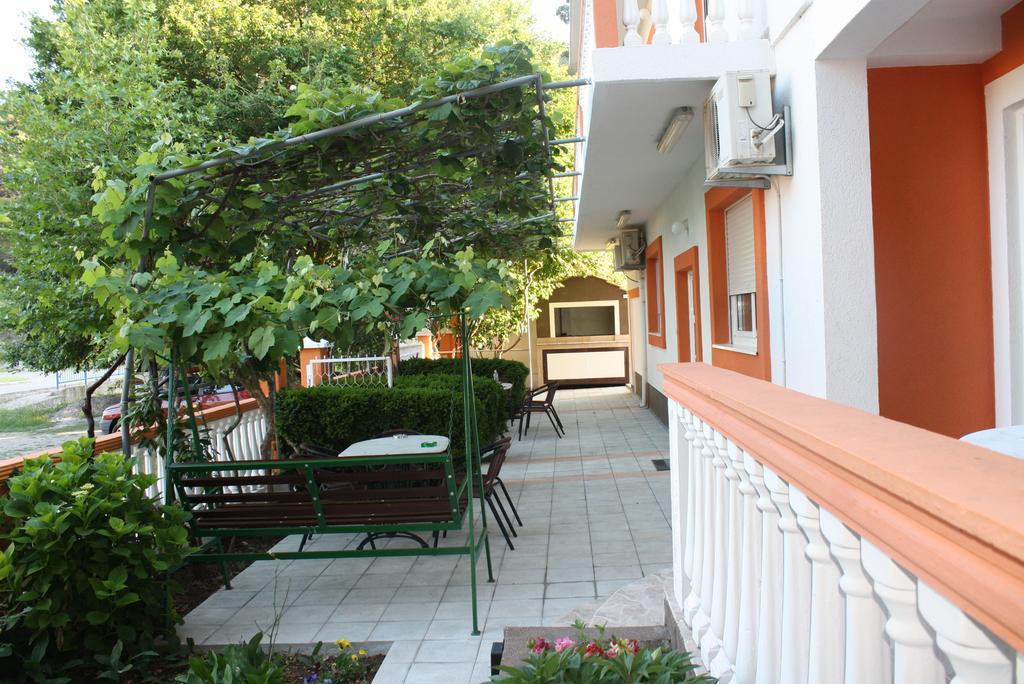 Apartments Brnjada Sutomore Exterior photo